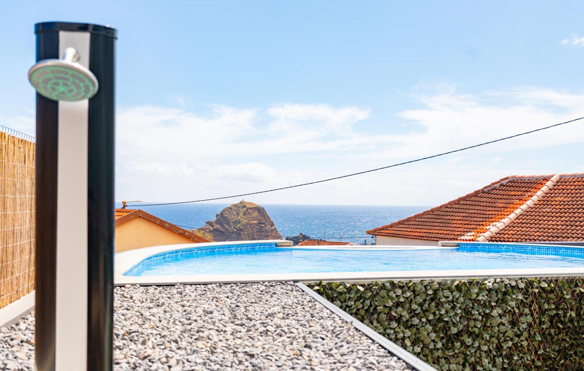 Lighthouse View- Pool Villa Porto Moniz Eksteriør bilde